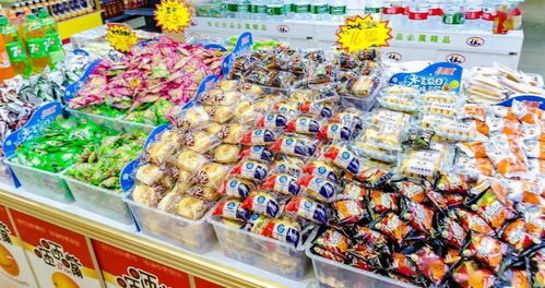 華商新生開(kāi)學(xué)季 校內(nèi)超市一站式配齊開(kāi)學(xué)用品，自助收銀掃碼免排隊(duì)